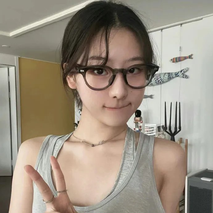 笔谈女公关封面
