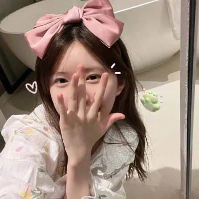 鸟姐妹的反差生活第三季封面