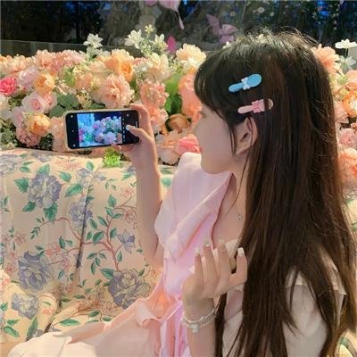 安娜与狼封面